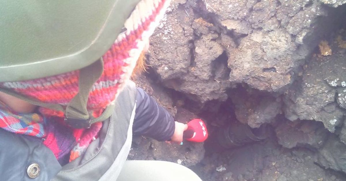 От Града остались воронки высотой с человеческий рост / © Фото Натальи Нагорной/ТСН
