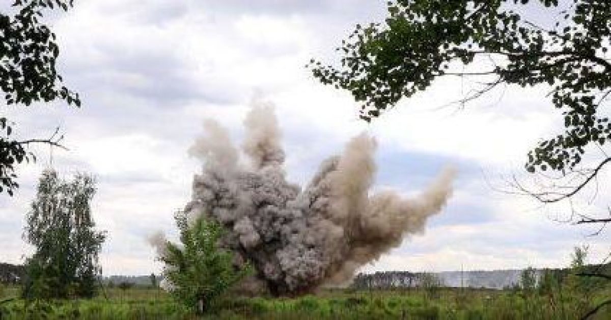 Робота саперів під Києвом