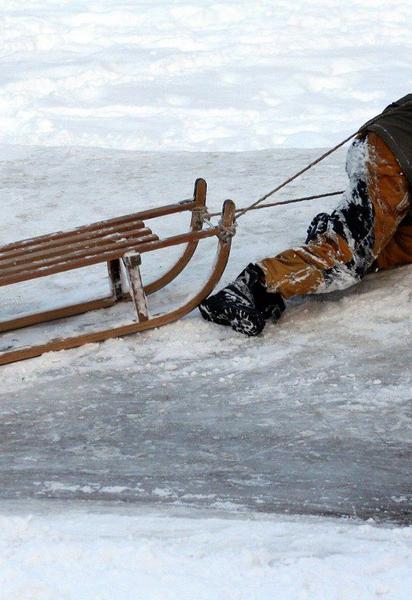 Льодяна гірка (ілюстративне фото)