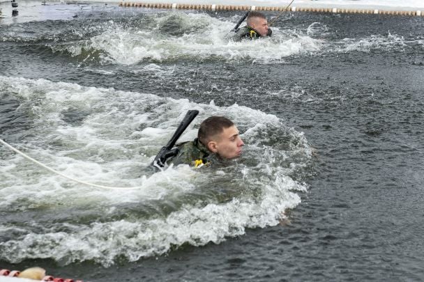 Росіяни кинулись форсувати річку на одному з напрямків: в ЗСУ пояснили, чи є загроза