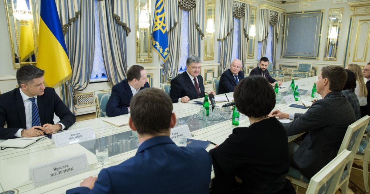 Президент подписал закон, который позволяет заключать договоры в электронной форме