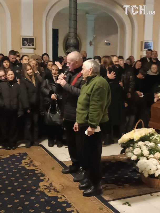 Прощання з ADAM у Києві — його батьки  / © ТСН