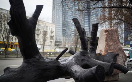Меморіальний центр "Бабин Яр" 27 січня відкрив у Києві нову інсталяцію: про що вона та де артоб'єкт можна побачити