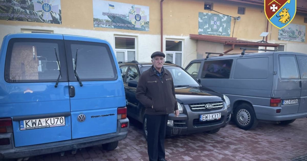 Во Львовской области отец погибшего на войне военного купил для ВСУ три автомобиля