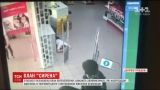 На Днепропетровщине разыскивают мужчин, которые ограбили ювелирный магазин