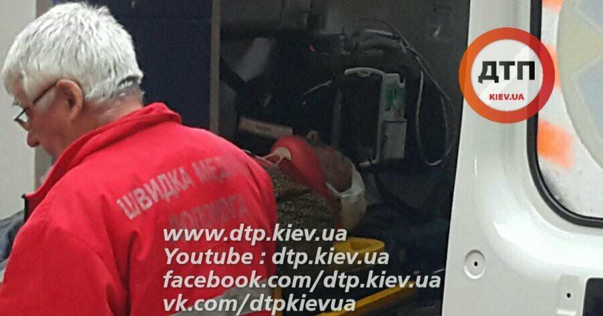З будівлі КМДА зірвався робітник _4 / © facebook.com/dtp.kiev.ua