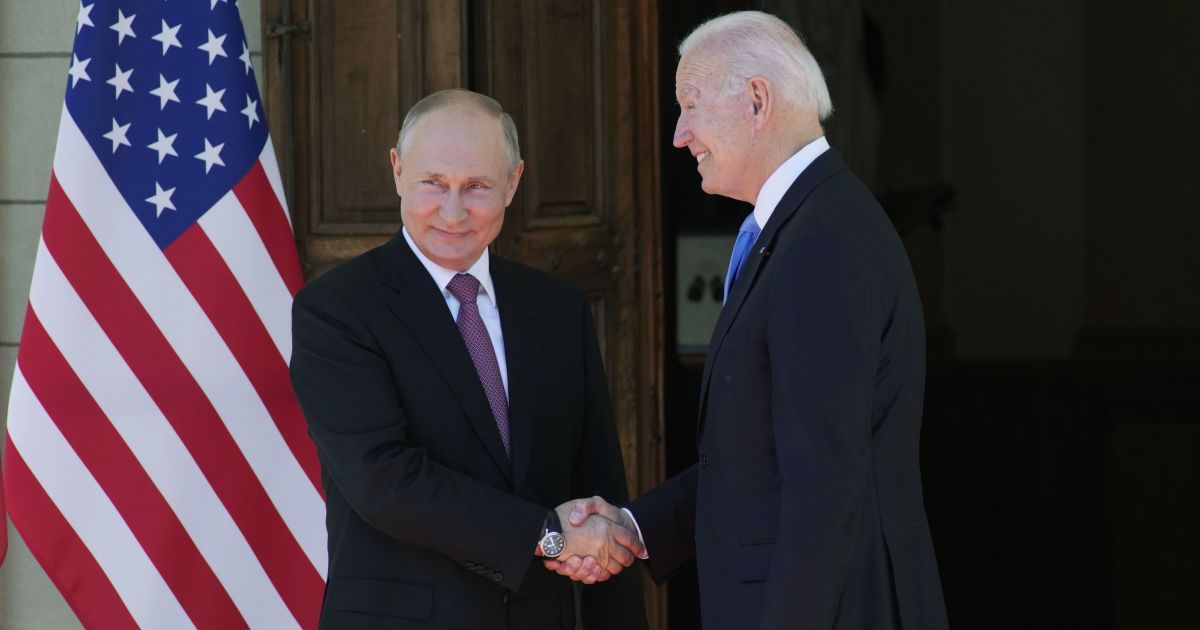"Общение полезно": у Путина оценили возможность новых переговоров с Байденом