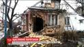 Рятувальники у Рівному витягли із обваленого будинку бабусю з дитиною