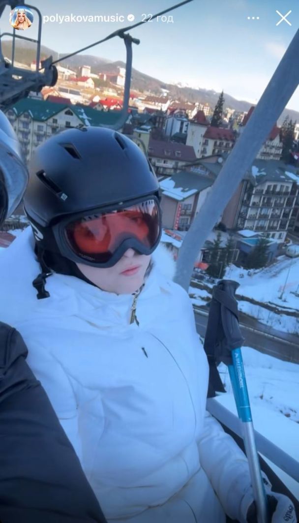 Оля Полякова с дочерьми в Буковеле / © instagram.com/polyakovamusic