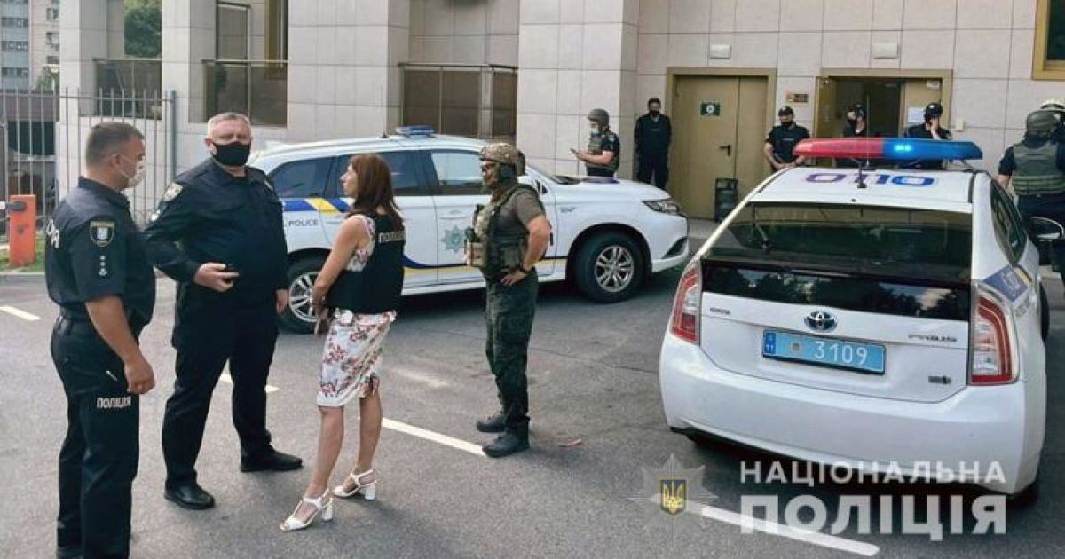 Мужчину, который устроил стрельбу в Киеве задержали: видео