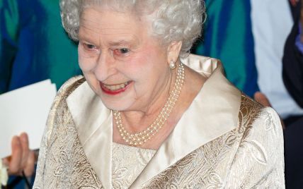 Припудрила носик: бьюти-провал королевы Елизаветы II