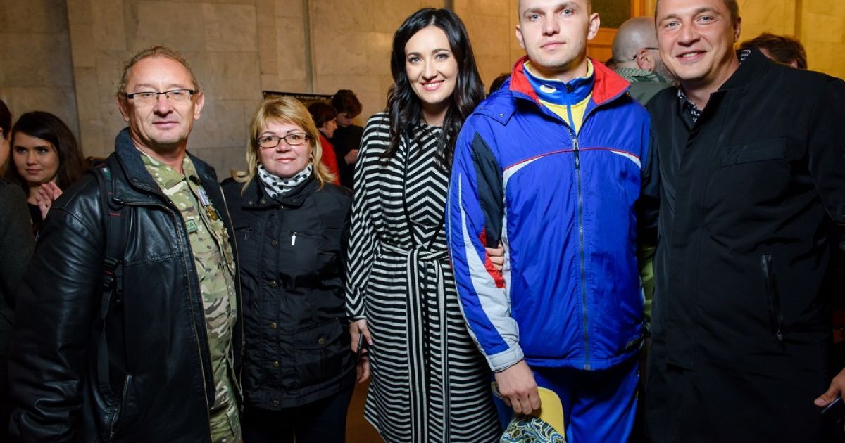 Герої АТО розповіли свої історії послам і дипломатам різних держав світу на МЗС Open Air 2016