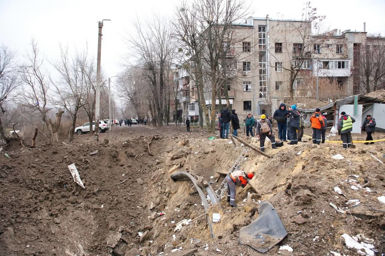 Руйнування в Харкові внаслідок ракетної атаки 2 січня / © Олег Синєгубов