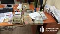 Під час обшуків знайшли лише готівкою майже 6 мільйонів доларів США у різних валютах