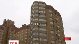 В Киеве мужчина выпал из окна дома, где жил Чечетов