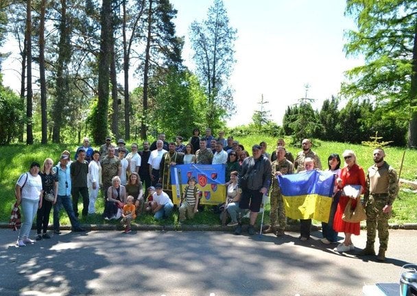 В Національному ботанічному саду висадили дерева пам’яті військовослужбовців 112-ї окремої бригади ТРО