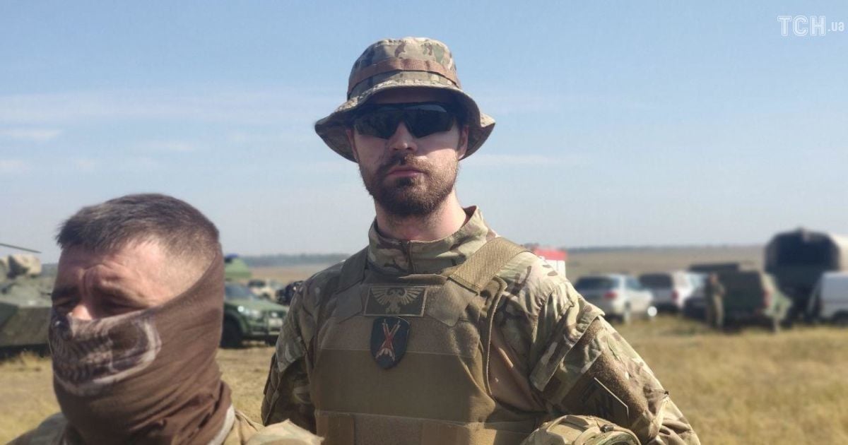 Військові на полігоні поблизу Урзуфа використовують перемир'я для відпрацювання навичок в бою
