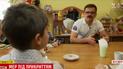 Мэр Житомира с накладными усами устроился работать воспитателем в детсад