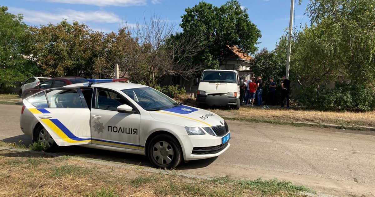 два трупи у мкр Варварівка_5 / © ГУ Нацполіції в Миколаївській області
