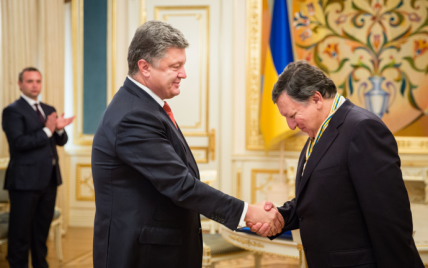Порошенко наградил Баррозу орденом Свободы