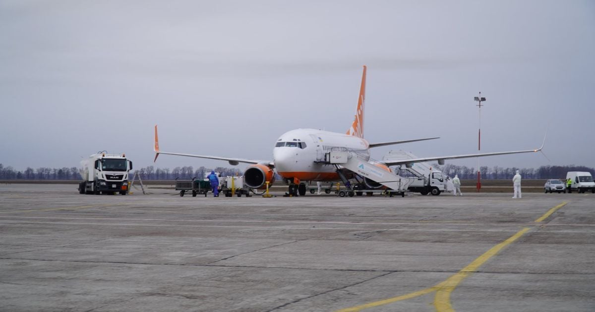 Всесвітня евакуація: де через коронавірус застрягли українці і як вони намагаються повернутися додому