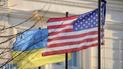 Прапори США та України