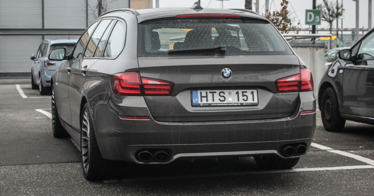 "Евробляхерам" рассказали, какие новые проблемы ожидают их во время льготного растаможивания авто