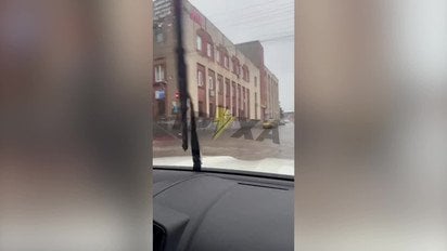 Вінницю накрила сильна злива: автівки плавають дорогами