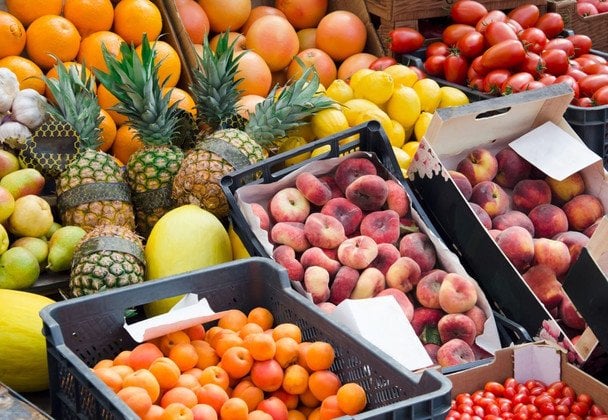 Вечірній перекус без шкоди: 12 продуктів, які можуть допомогти впоратися зі стресом