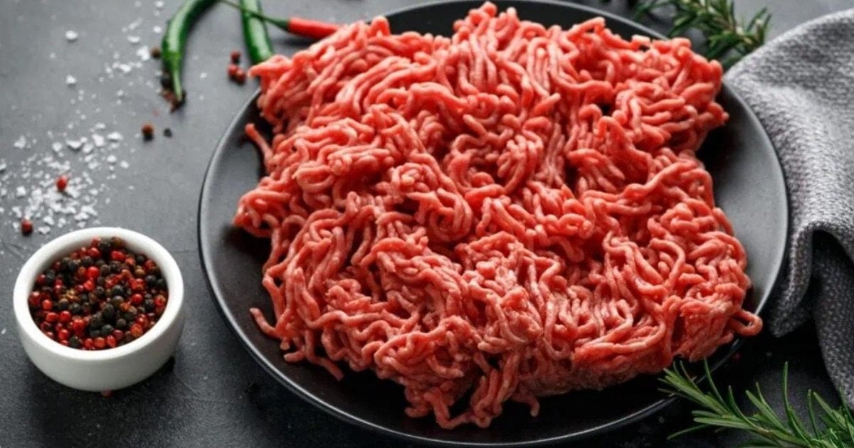 Навіщо додавати лід до котлетного фаршу
