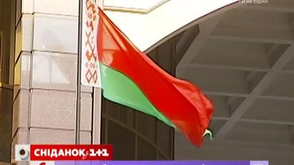 Со следующего года украинцев в Беларусь будут пускать только с загранпаспортами