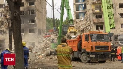 Такого удару Київ ще не бачив! Жахливі кадри з розбитих ракетами й шахедами будинків