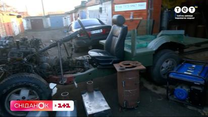 Волонтеры собственноручно собирают эвакуационные автомобили для военных