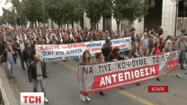 Еврогруппа выделила Греции больше 10 миллиардов евро макрофинансовой помощи