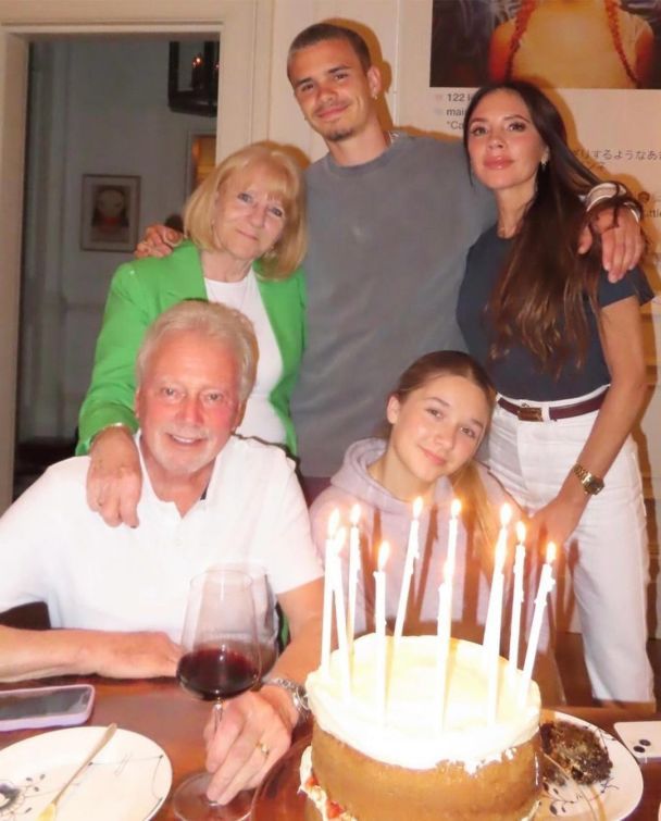 Вікторія Бекхем з родиною / © instagram.com/victoriabeckham