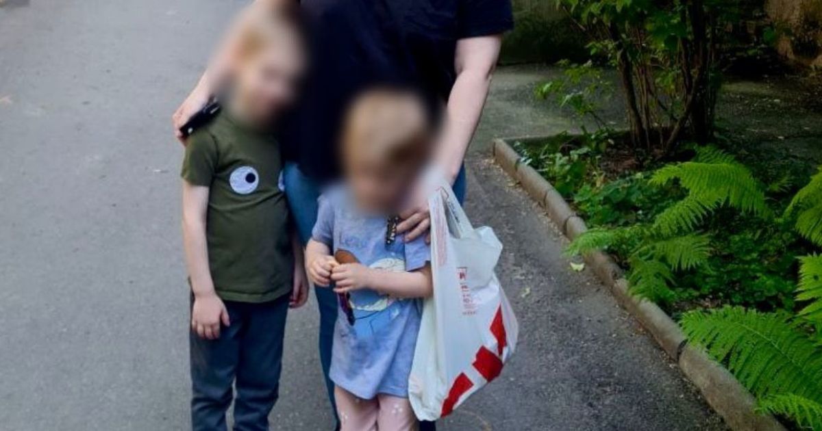 Маленьких путешественников вернули счастливой маме