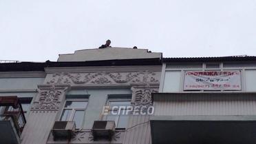 Саакашвілі погрожує стрибнути з даху_2 / © Еспресо.TV