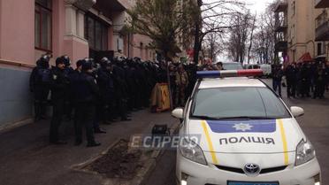 Саакашвілі погрожує стрибнути з даху_1 / © Еспресо.TV
