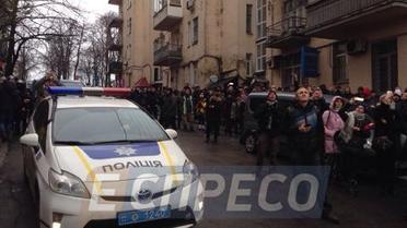 Саакашвілі погрожує стрибнути з даху_3 / © Еспресо.TV