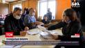 Новини України: скандальний перерахунок голосів на 87 виборчому окрузі, на Прикарпатті, триває