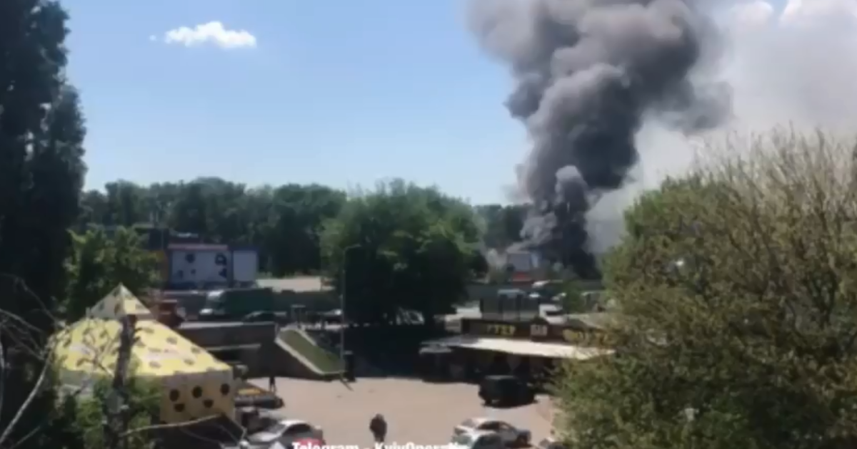Пожежа біля Гідропарку