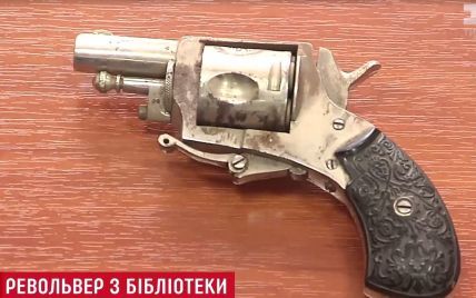 В Киево-Могилянской академии нашли заряженный револьвер позапрошлого века