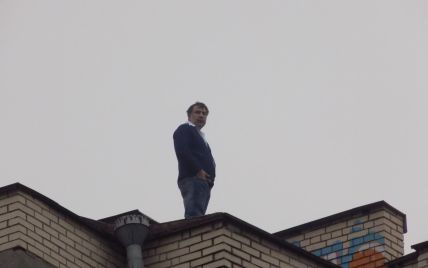 Появилась видеозапись того, как Саакашвили снимали с крыши