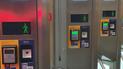 В Киеве на станции метро "Почайна" заработали турникеты-гиганты, через которые невозможно перепрыгнуть