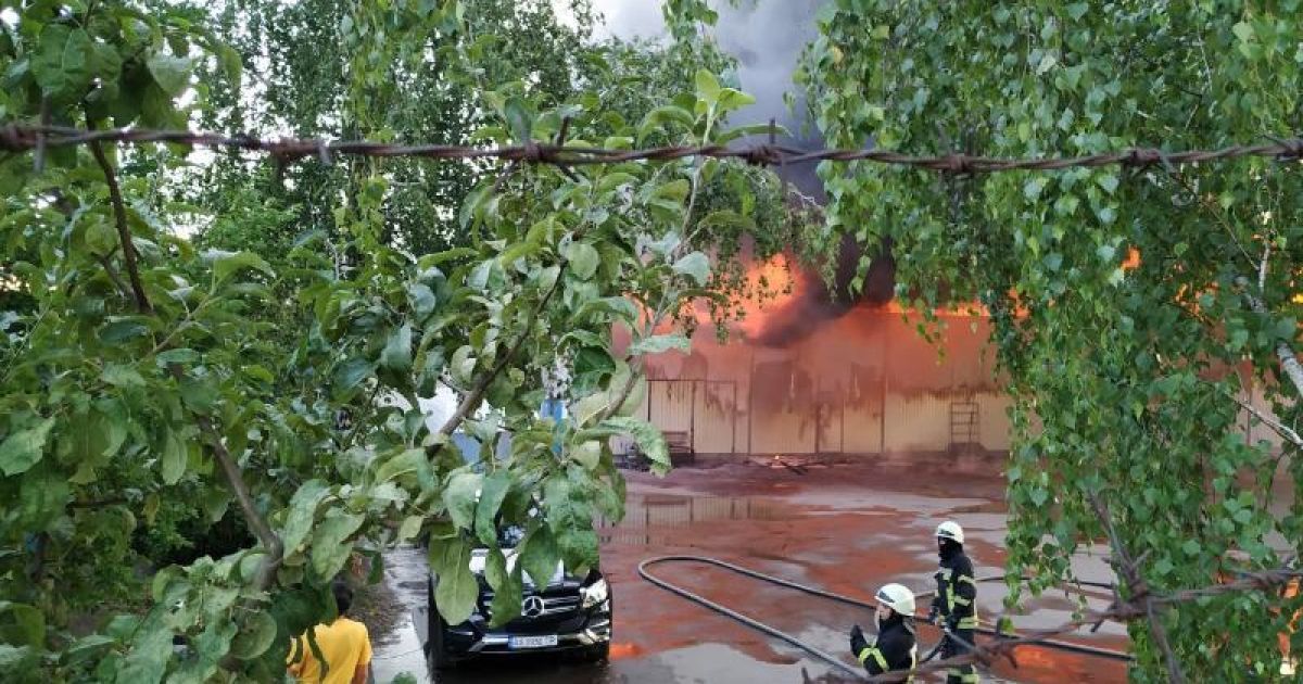 пожежа секонду в Києві_5 / © ГСЧС