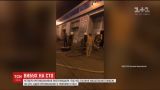 В Одесі четверо рятувальників постраждали під час гасіння пожежі на СТО