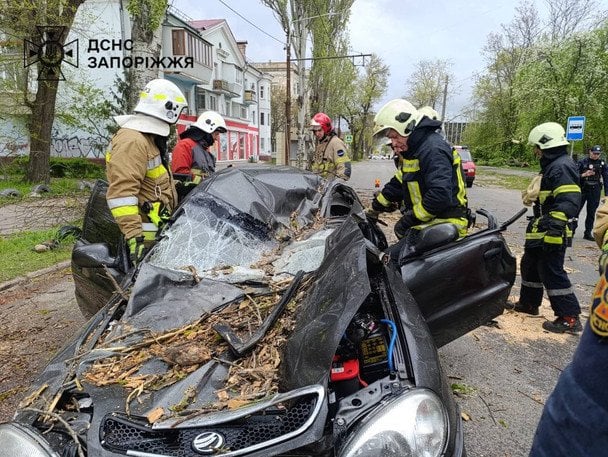 Негода в Україні 26 квітня. / © ДСНС
