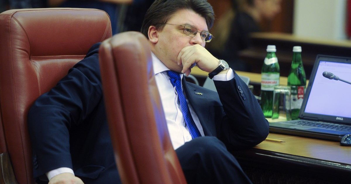 Игорь Жданов не стал молчать.