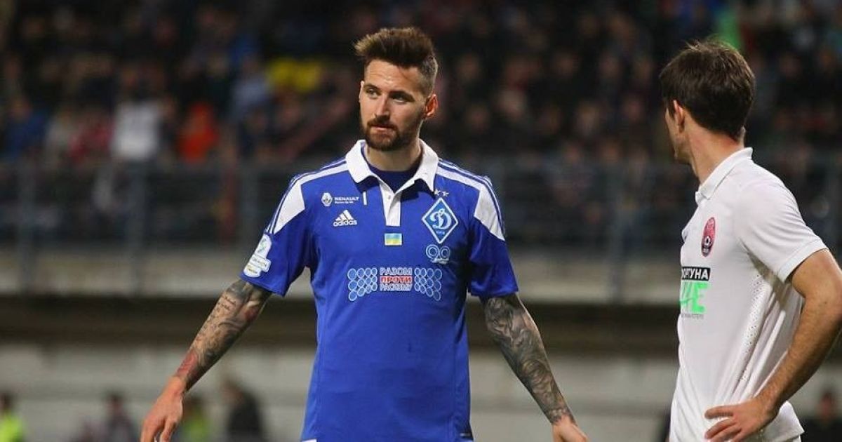 Футболист "Динамо" набил огромное тату на всю спину