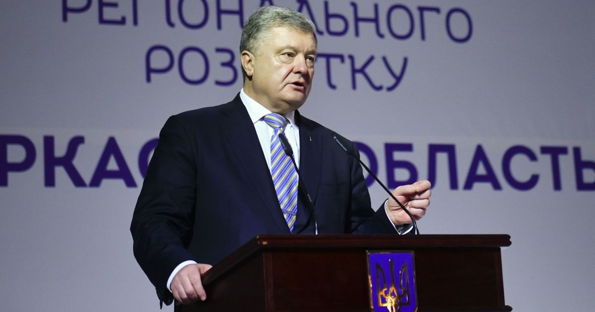 Каждую копейку в зубах принесут: Порошенко пообещал вернуть украденное "армейскими" коррупционерами